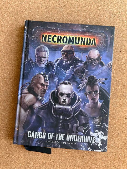 Warhammer 40K - Necromunda Gangs of the Underhive - Games Workshop Hardcover (2018)