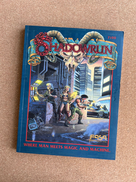Shadowrun - Core Rulebook 7100 - FASA Paperback (1989)