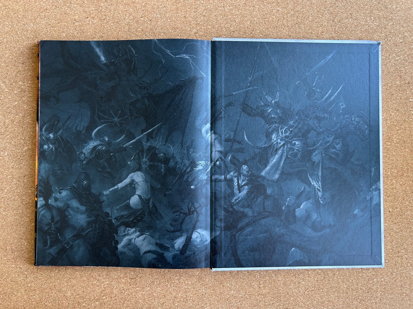 Warhammer Age of Sigmar 2nd Edition - Chaos Battletome Slaves to Darkness - Hardcover (2019)