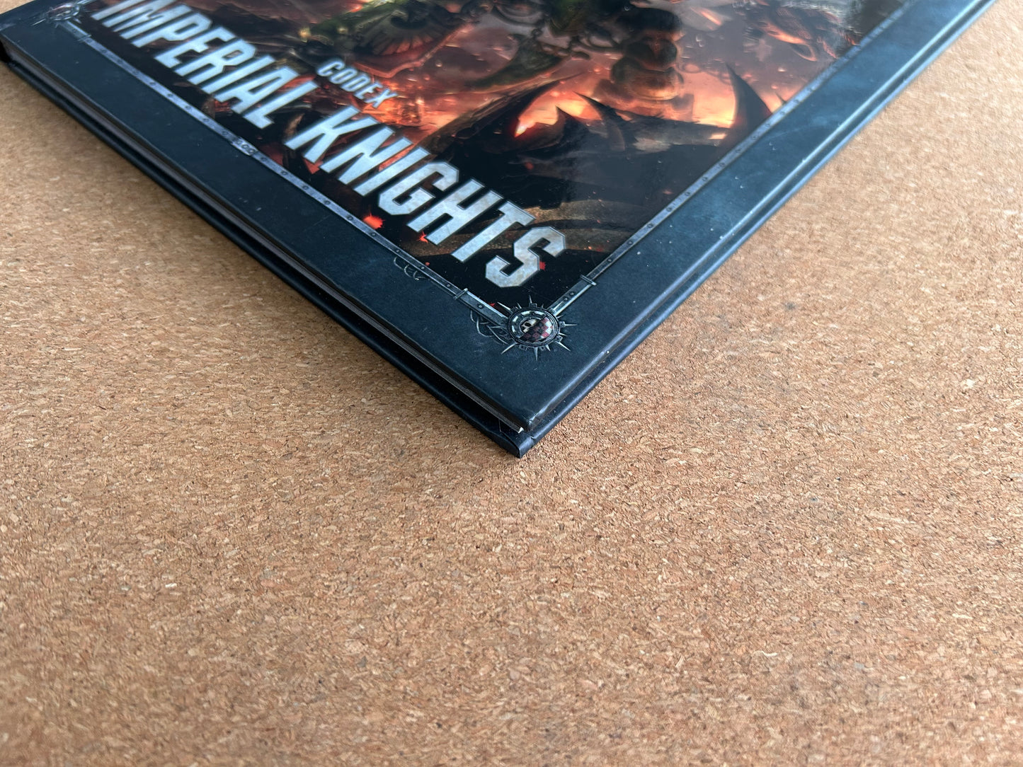 Warhammer 40K 8th Edition - Imperial Knights Codex - Hardcover (2018)