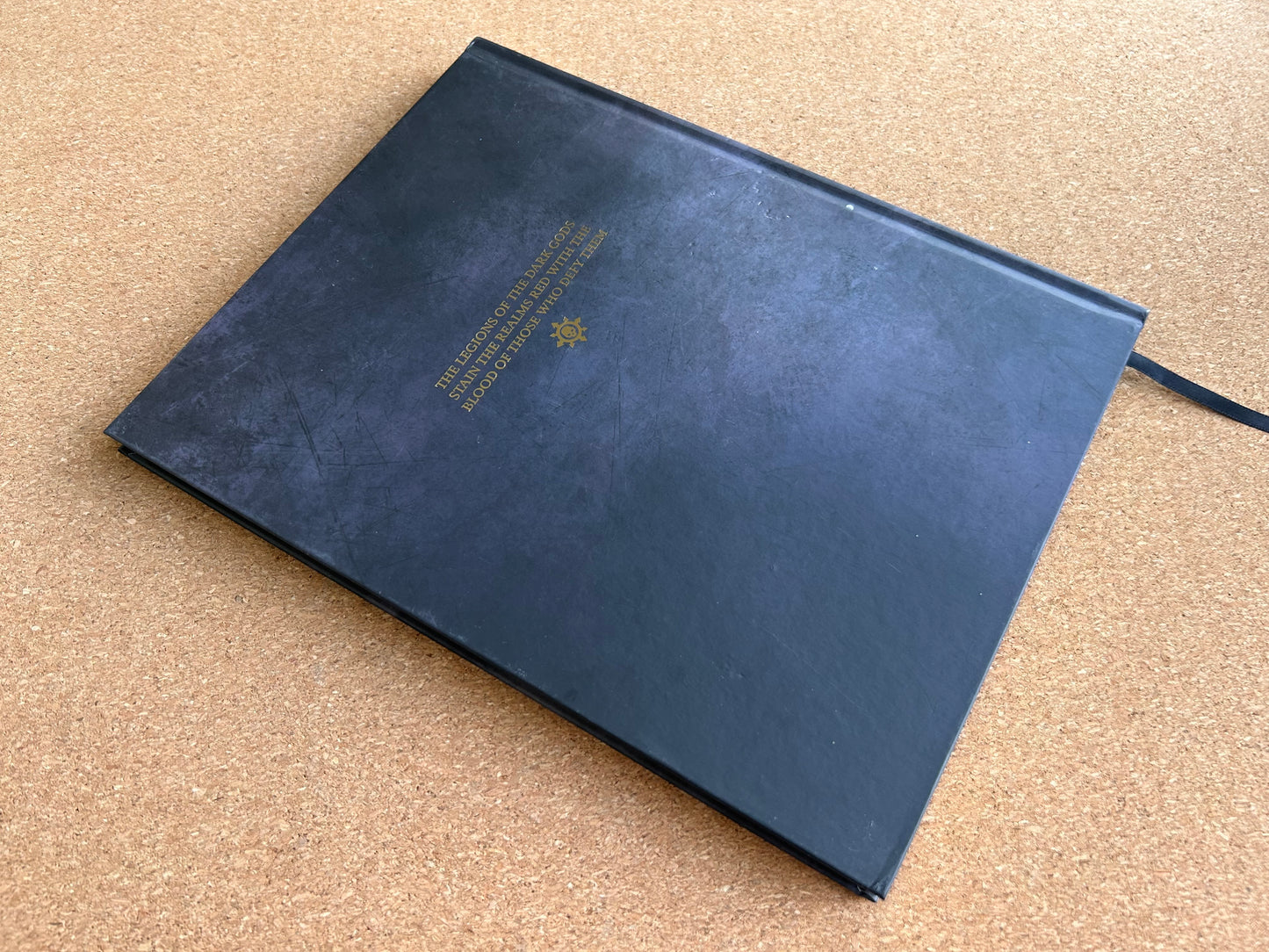 Warhammer Age of Sigmar - Slaves to Darkness - Games Workshop Hardcover (2022)