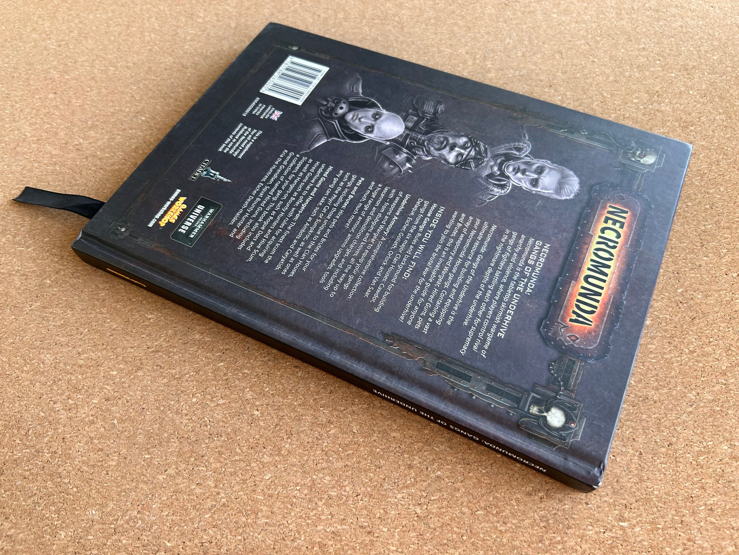 Warhammer 40K - Necromunda Gangs of the Underhive - Games Workshop Hardcover (2018)