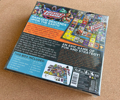 Justice League Board Game - DC Comics (2017)