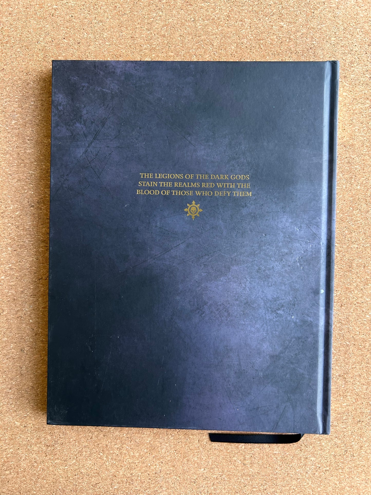 Warhammer Age of Sigmar - Slaves to Darkness - Games Workshop Hardcover (2022)