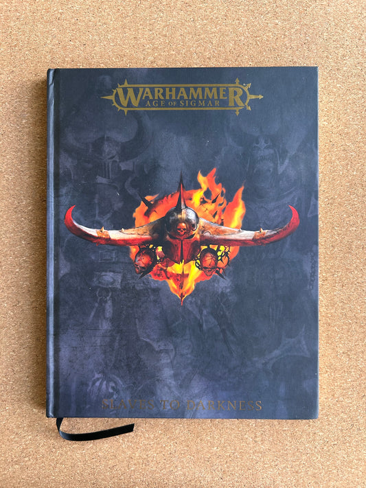 Warhammer Age of Sigmar - Slaves to Darkness - Games Workshop Hardcover (2022)