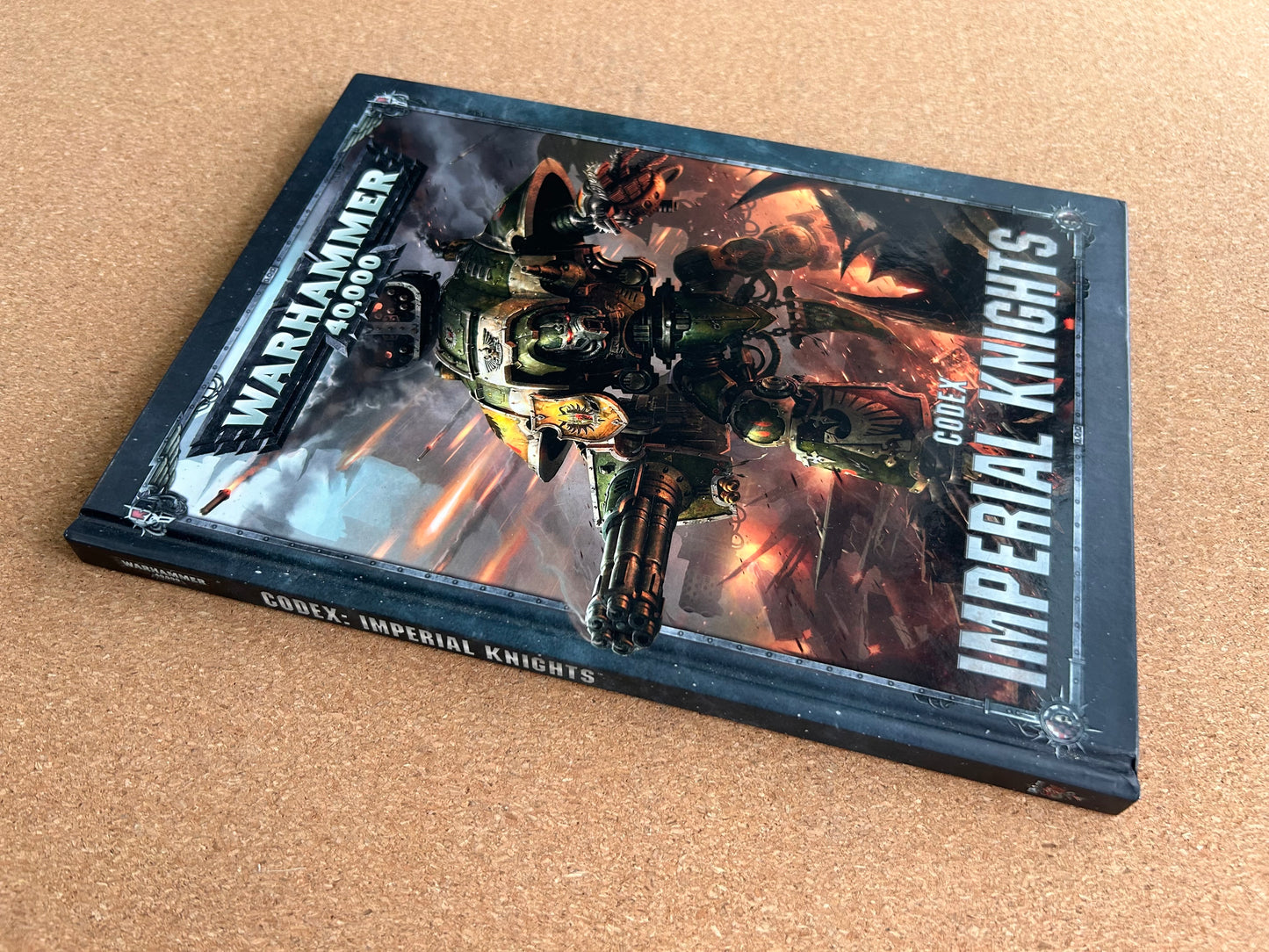 Warhammer 40K 8th Edition - Imperial Knights Codex - Hardcover (2018)