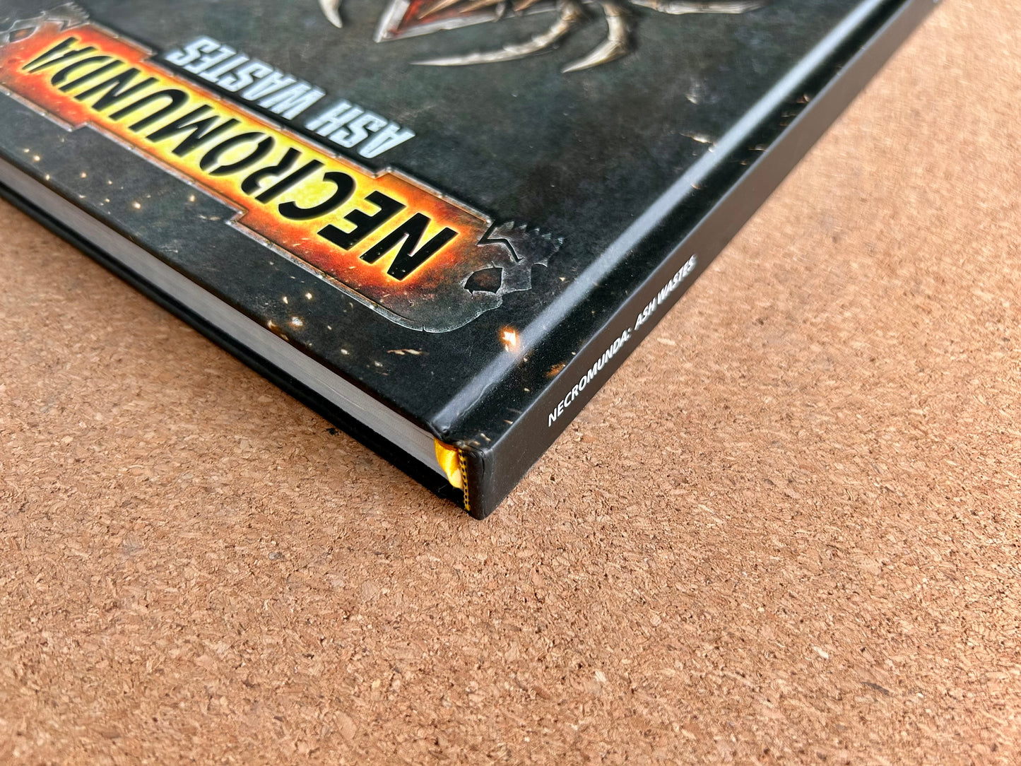 Warhammer 40K - Necromunda Ash Wastes Rulebook - Games Workshop Hardcover (2022)