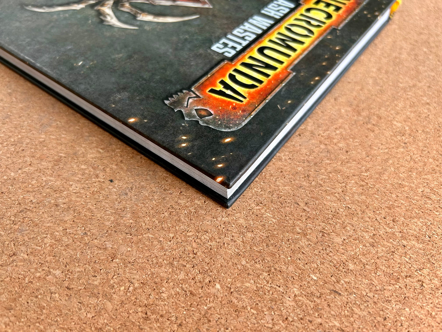 Warhammer 40K - Necromunda Ash Wastes Rulebook - Games Workshop Hardcover (2022)