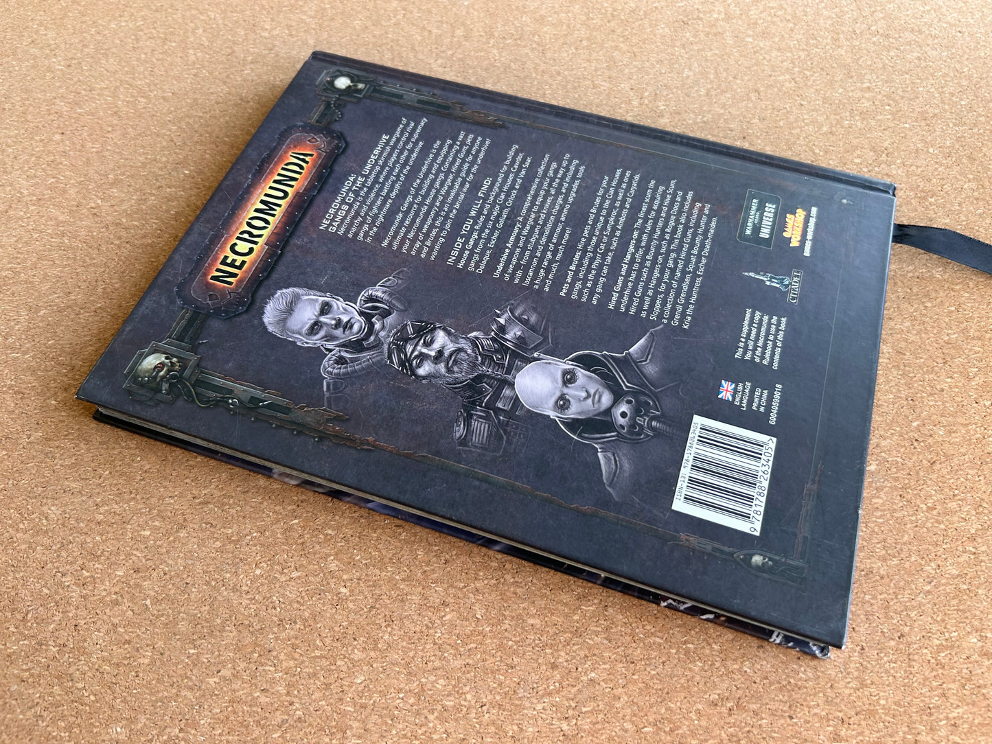 Warhammer 40K - Necromunda Gangs of the Underhive - Games Workshop Hardcover (2018)