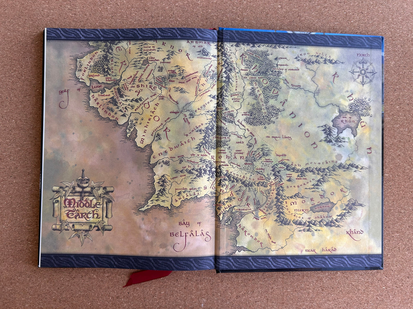 Middle-Earth Strategy Battle Game - War in Rohan - Hardcover (2019)