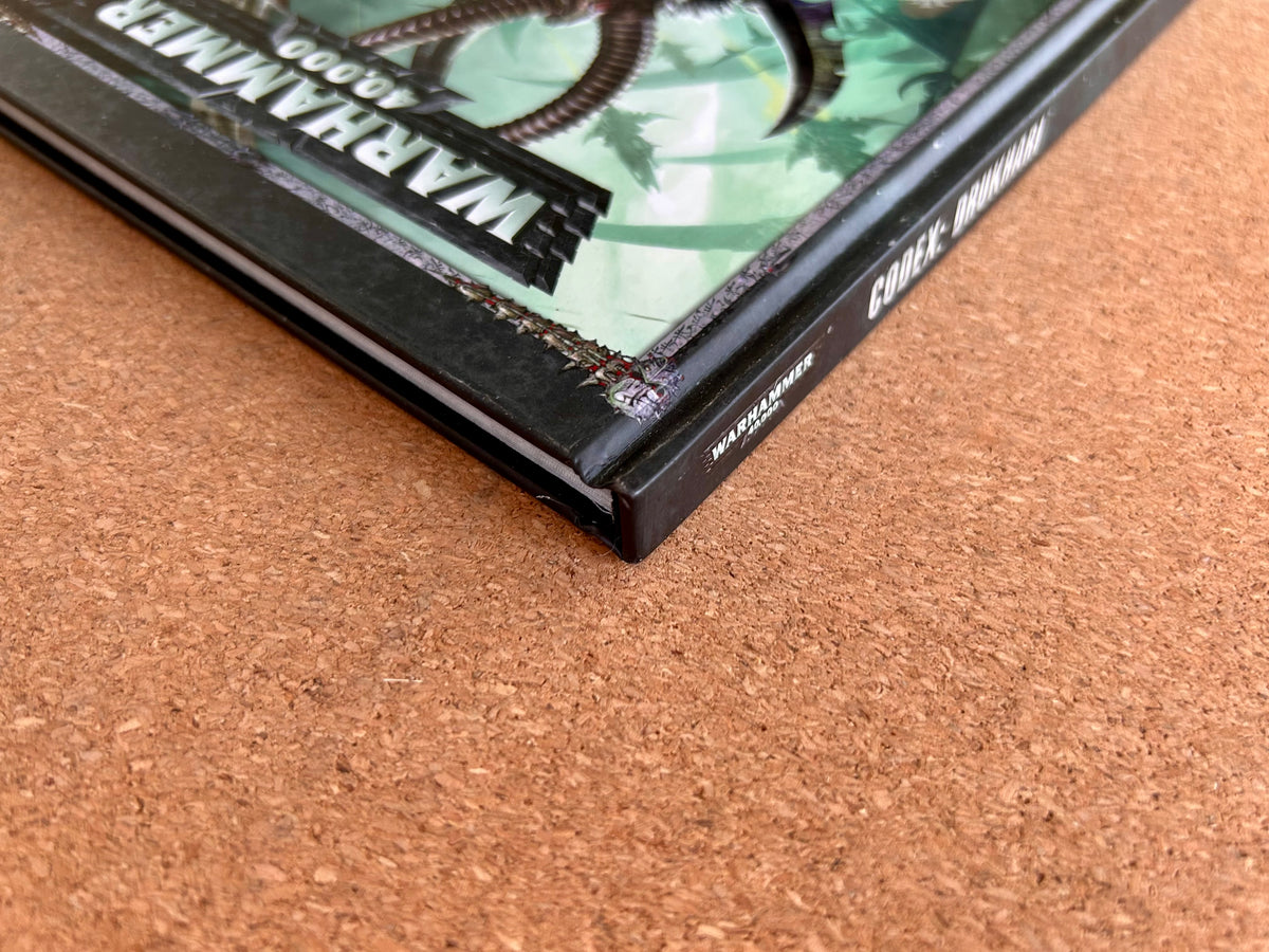 Warhammer 40K 8th Edition - Drukhari Codex - Games Workshop Hardcover (2018)