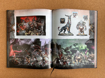 Warhammer Age of Sigmar - Slaves to Darkness - Games Workshop Hardcover (2022)