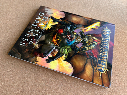 Warhammer Age of Sigmar 2nd Edition - Chaos Battletome Slaves to Darkness - Hardcover (2019)
