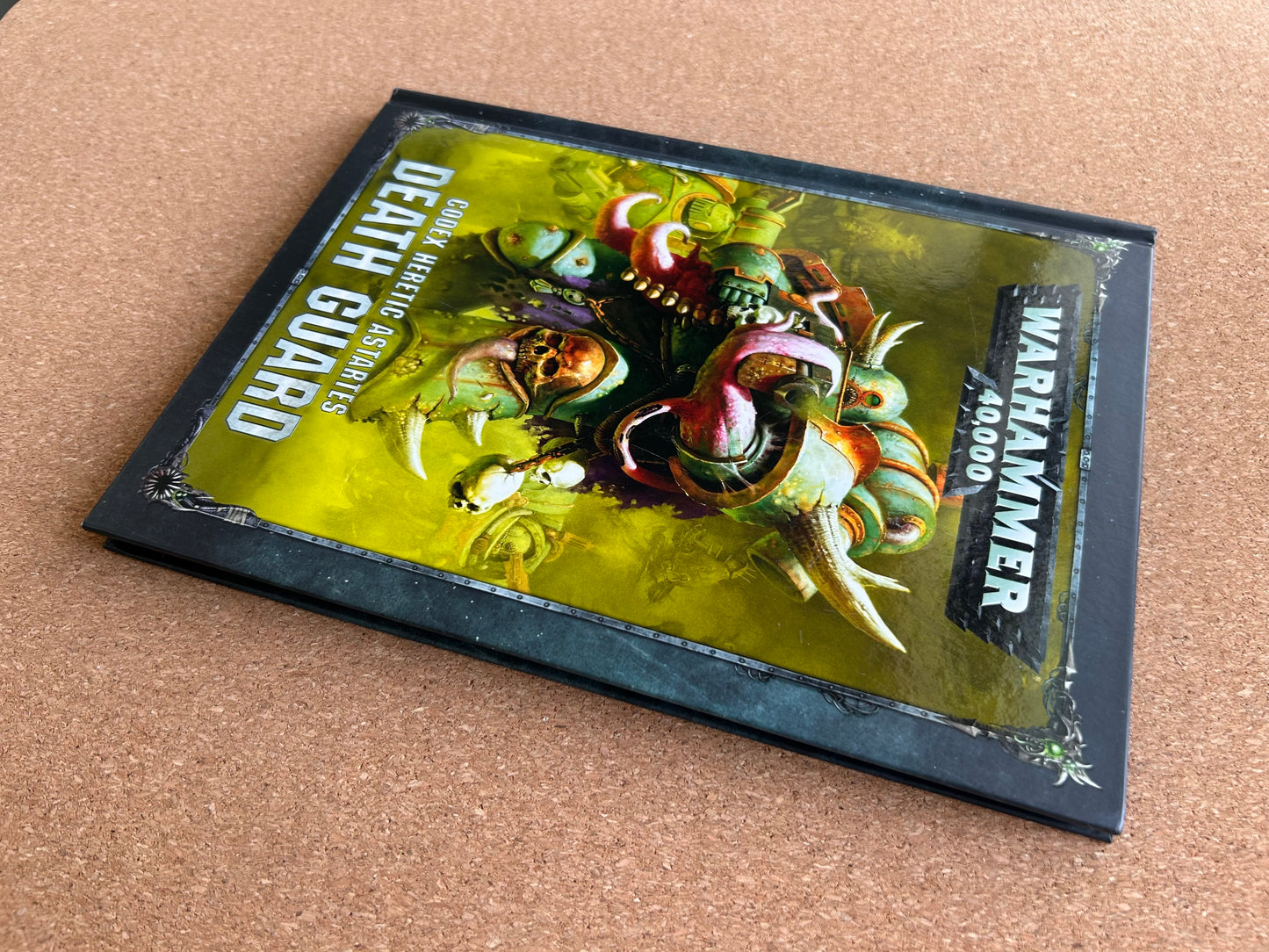 Warhammer 40K 8th Edition - Death Guard Codex - Games Workshop Hardcover (2017)