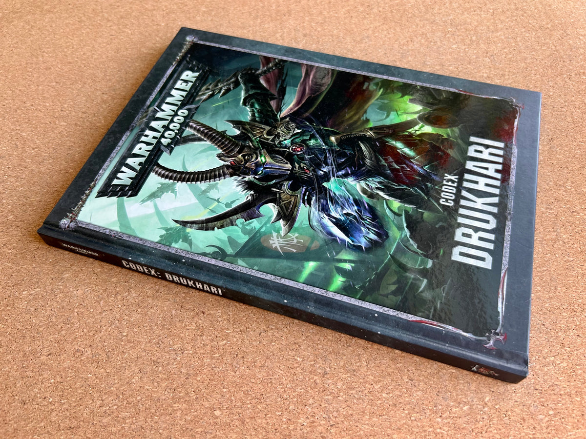 Warhammer 40K 8th Edition - Drukhari Codex - Games Workshop Hardcover (2018)