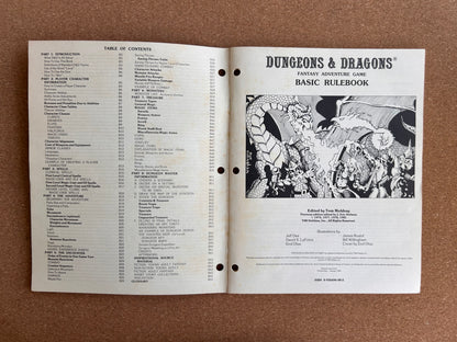 Dungeons & Dragons Basic Rules - Fantasy Adventure Game Basic Rulebook - TSR2014 - Paperback (1981)