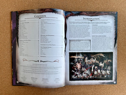 Warhammer 40K 6th Edition - Tyranids Codex - Games Workshop Paperback (2012)