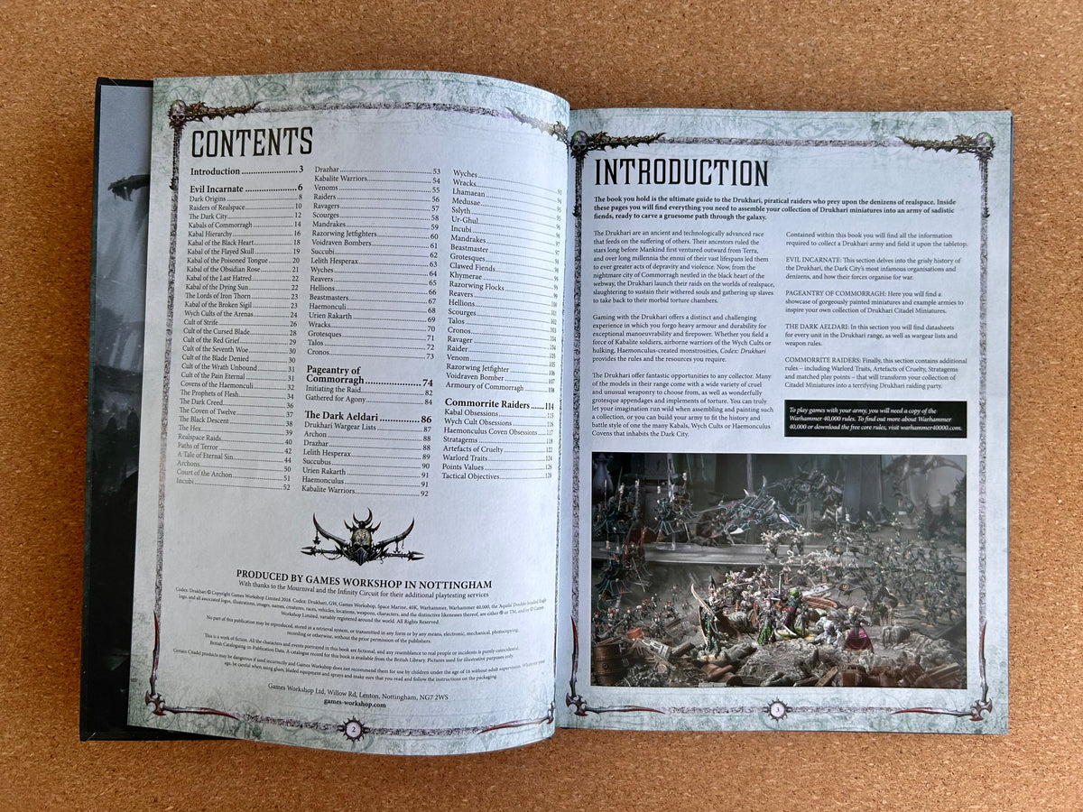 Warhammer 40K 8th Edition - Drukhari Codex - Games Workshop Hardcover (2018)