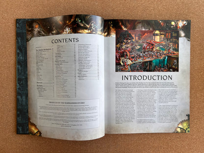 Warhammer 40K 9th Edition - Adeptus Mechanicus Codex - Hardcover (2021)